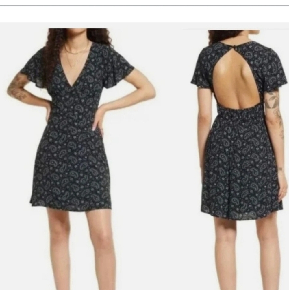 BP Paisley Print Mini Dress With An Open Back Size M